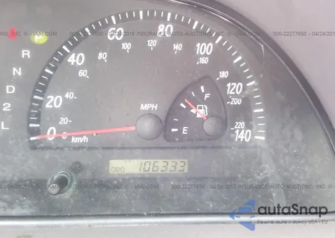 2004 Toyota Camry Le z USA, uszkodzony, nr VIN 4T1BE32K04U292351